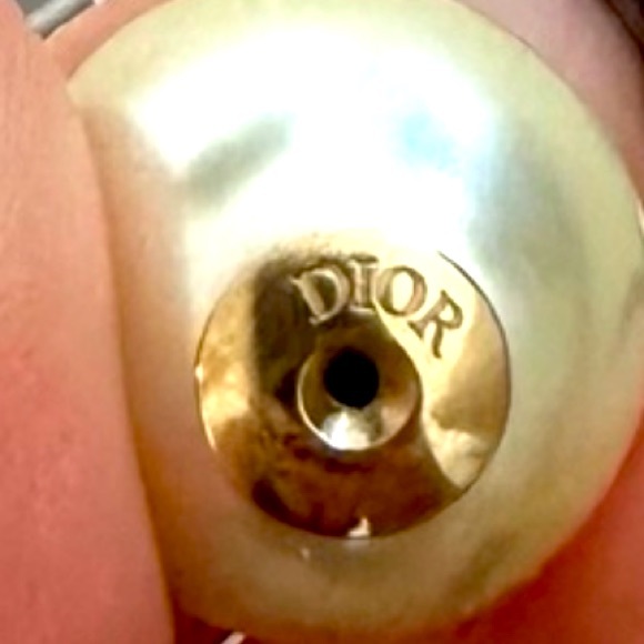 New with tags DIOR TRIBALES EARRINGS - Picture 4 of 4